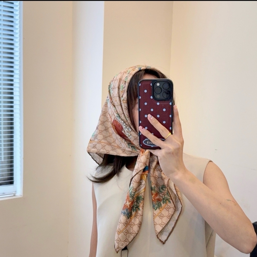 Floral Patterned Brown Scarf - Picture 6 of 13